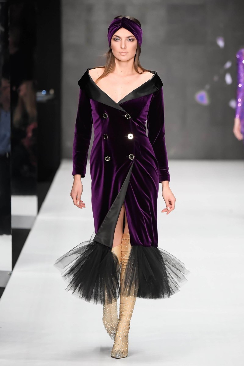 Необычные платья из бархата