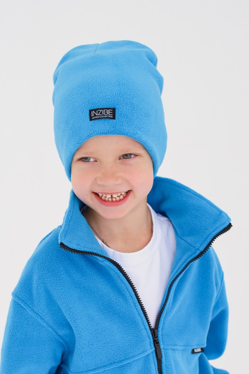 Флисовая синяя шапочка