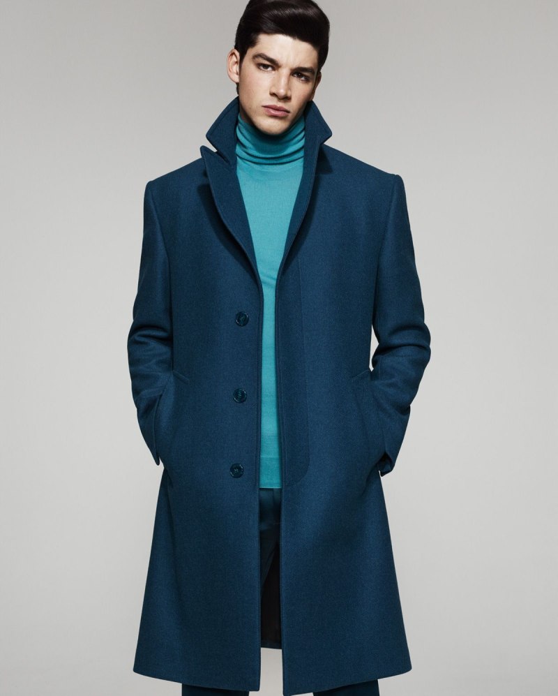 Мужское пальто бирюзового цвета