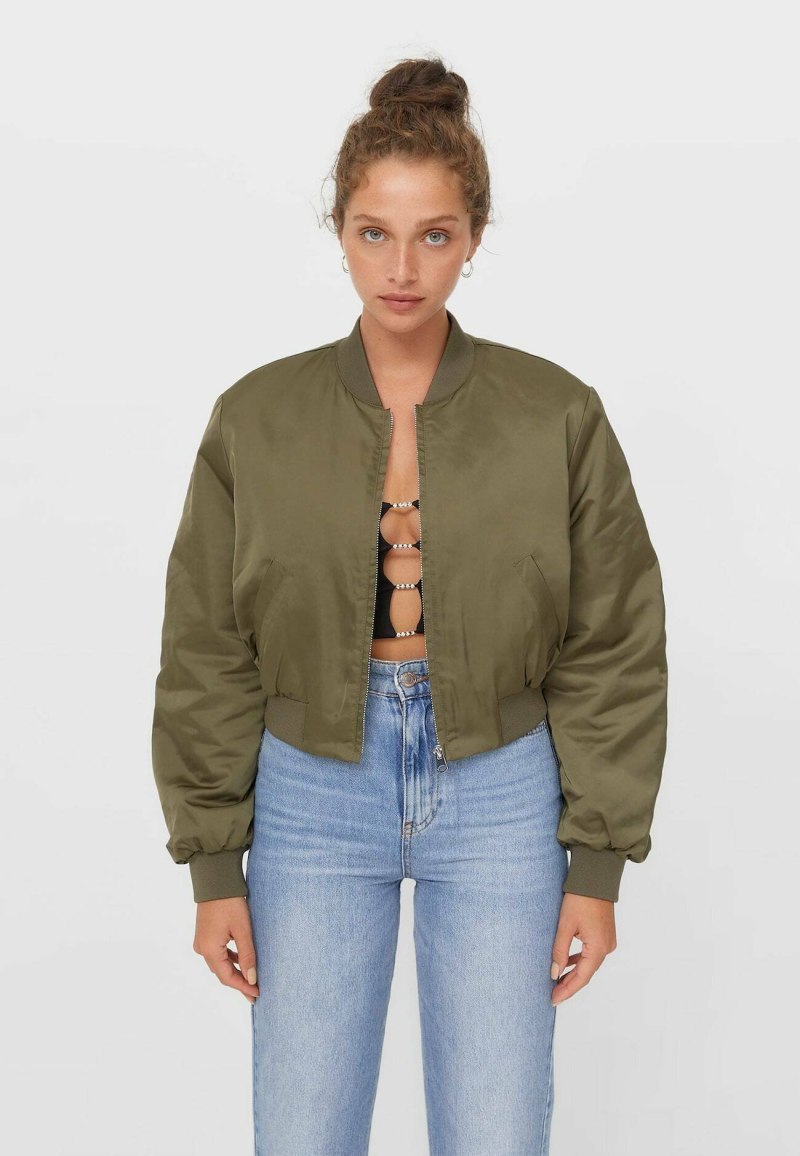 Stradivarius бомбер куртка хаки