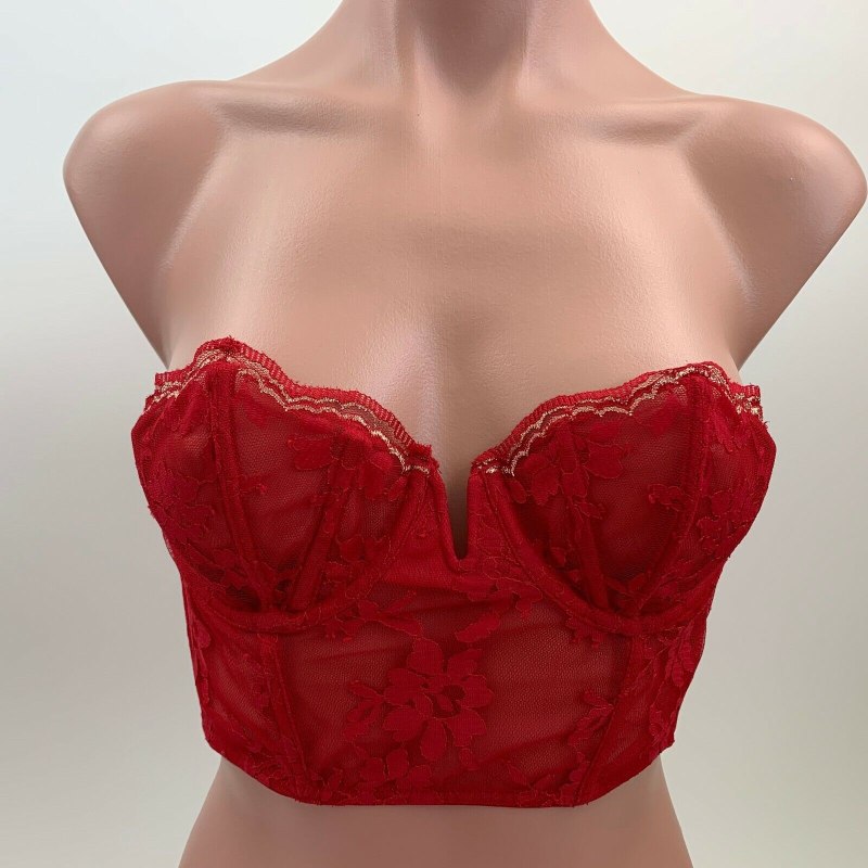 Бюстгальтер с поролоном