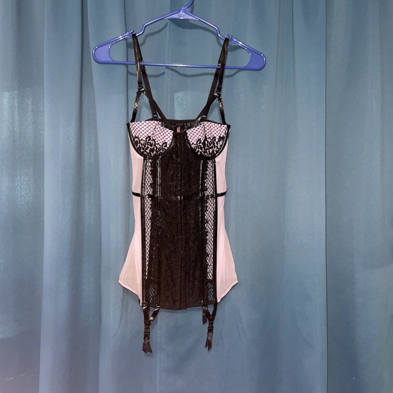 Виктория Сикрет скандальные манжеты