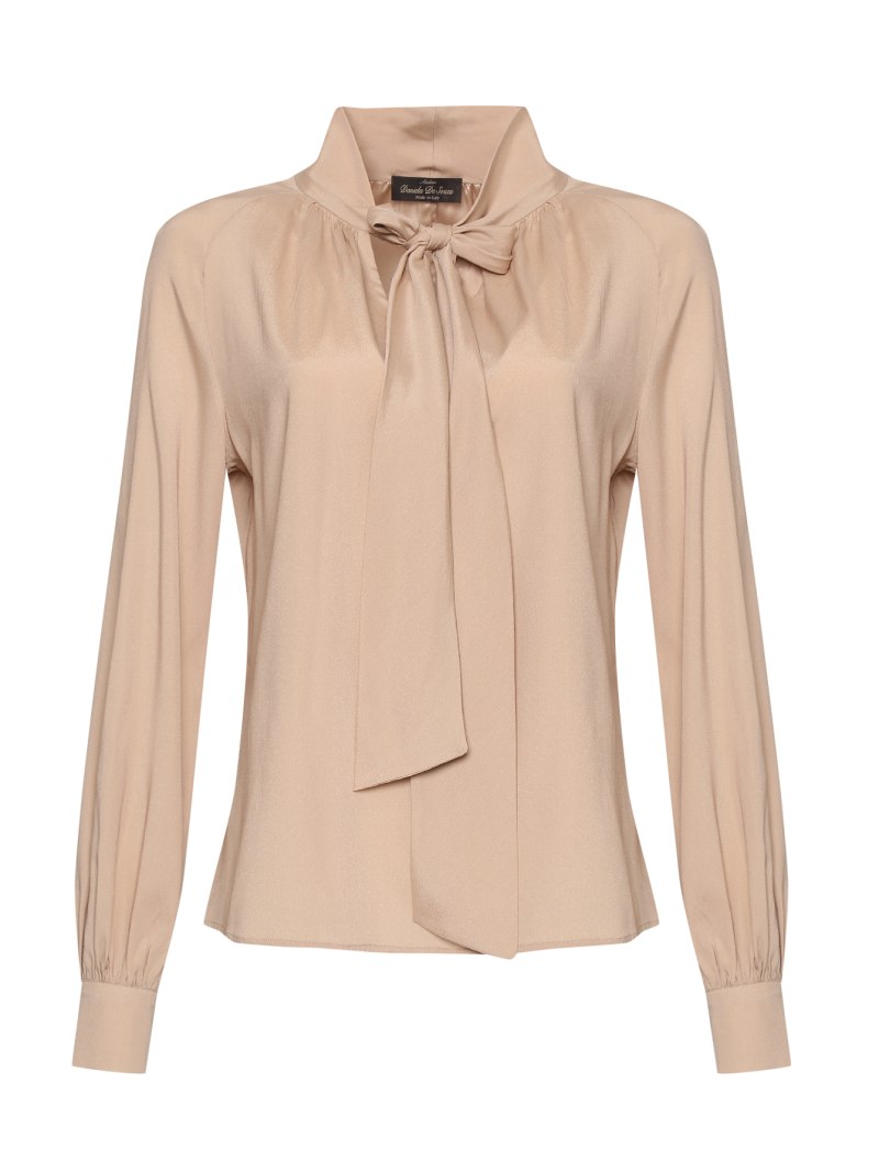 Бежевая блузка