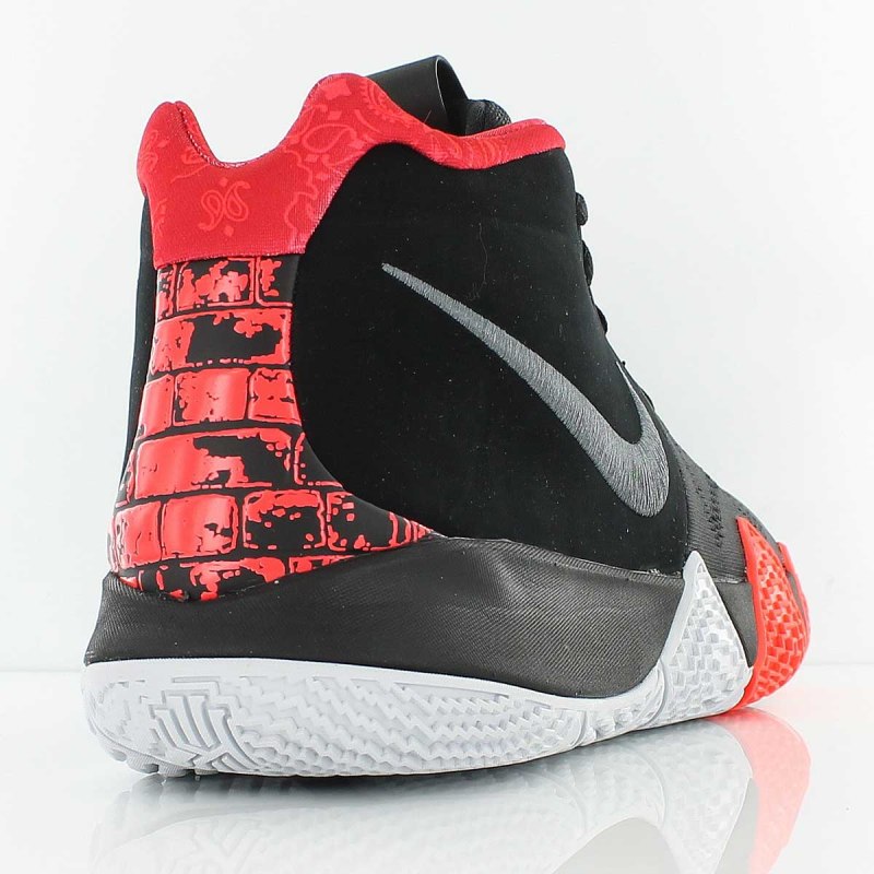Баскетбольные кроссовки Nike Kyrie 4