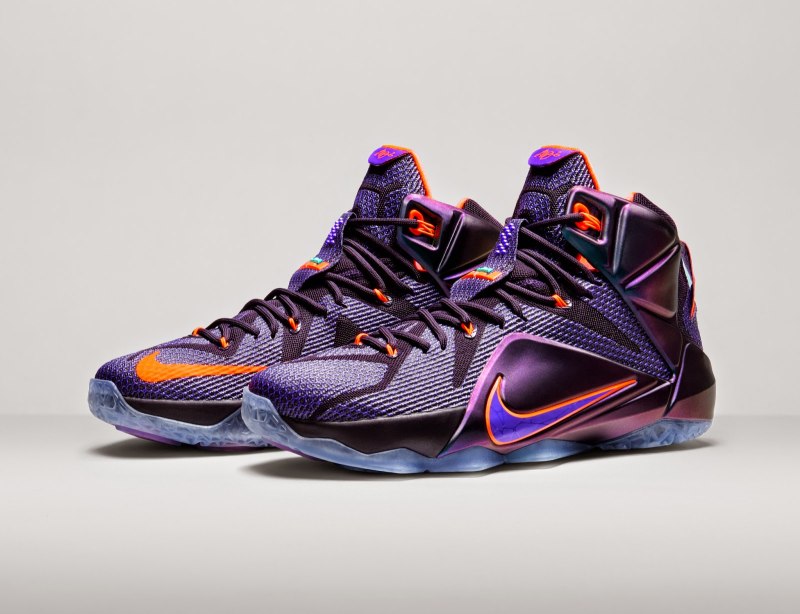 Nike LEBRON James 12