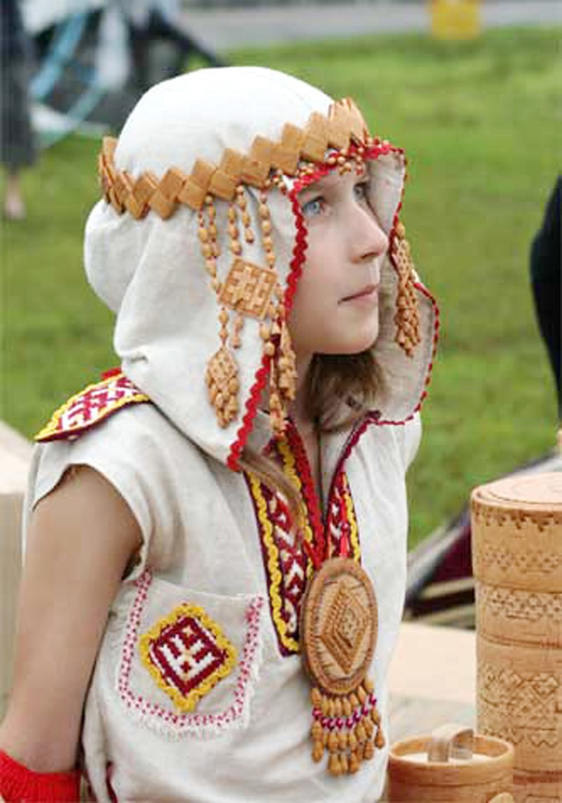 Кокошник финно-угорский