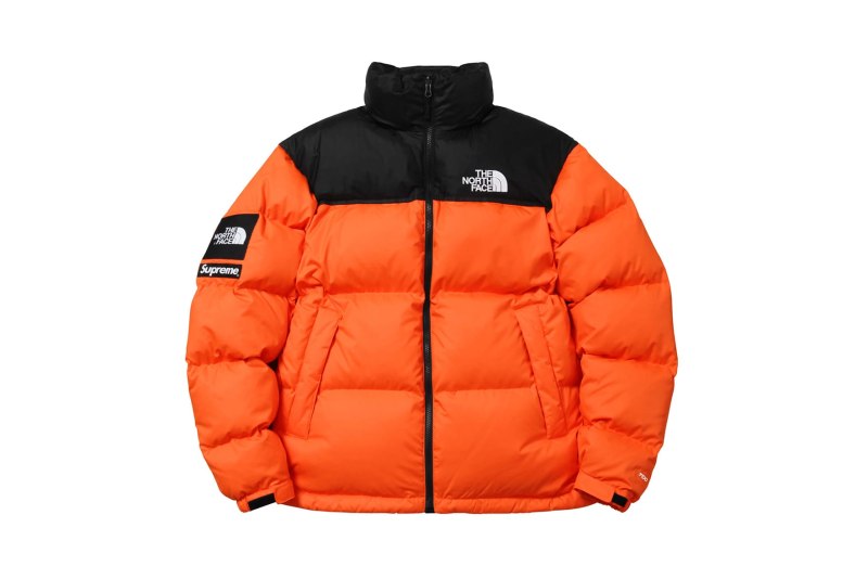 The North face x Supreme пуховик