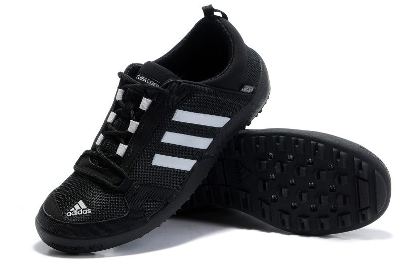 Кроссовки adidas Daroga two