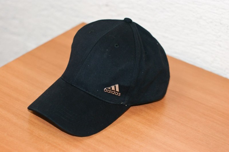 Кепка adidas черная