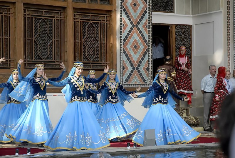 Азейбарджан национальный костюм