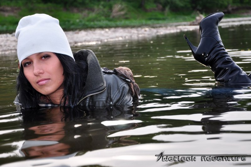 Анджела Финоккьяро wetlook