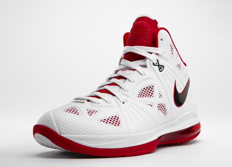 Баскетбольные кроссовки Nike 2011