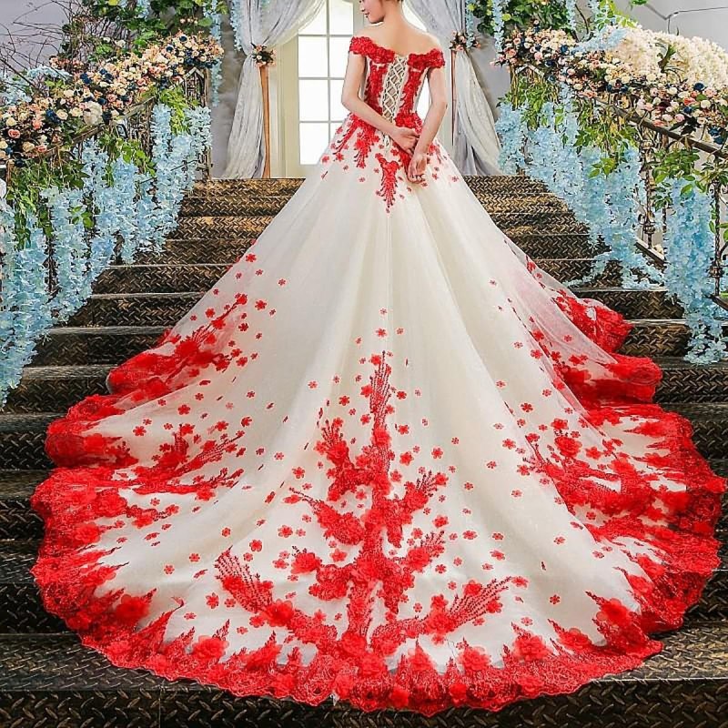Свадебное платье белое с красным