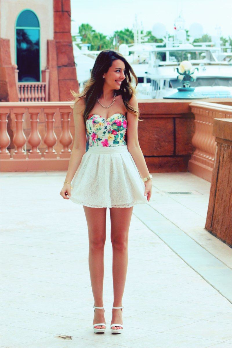 Брук Дэниэлс Mini Dress