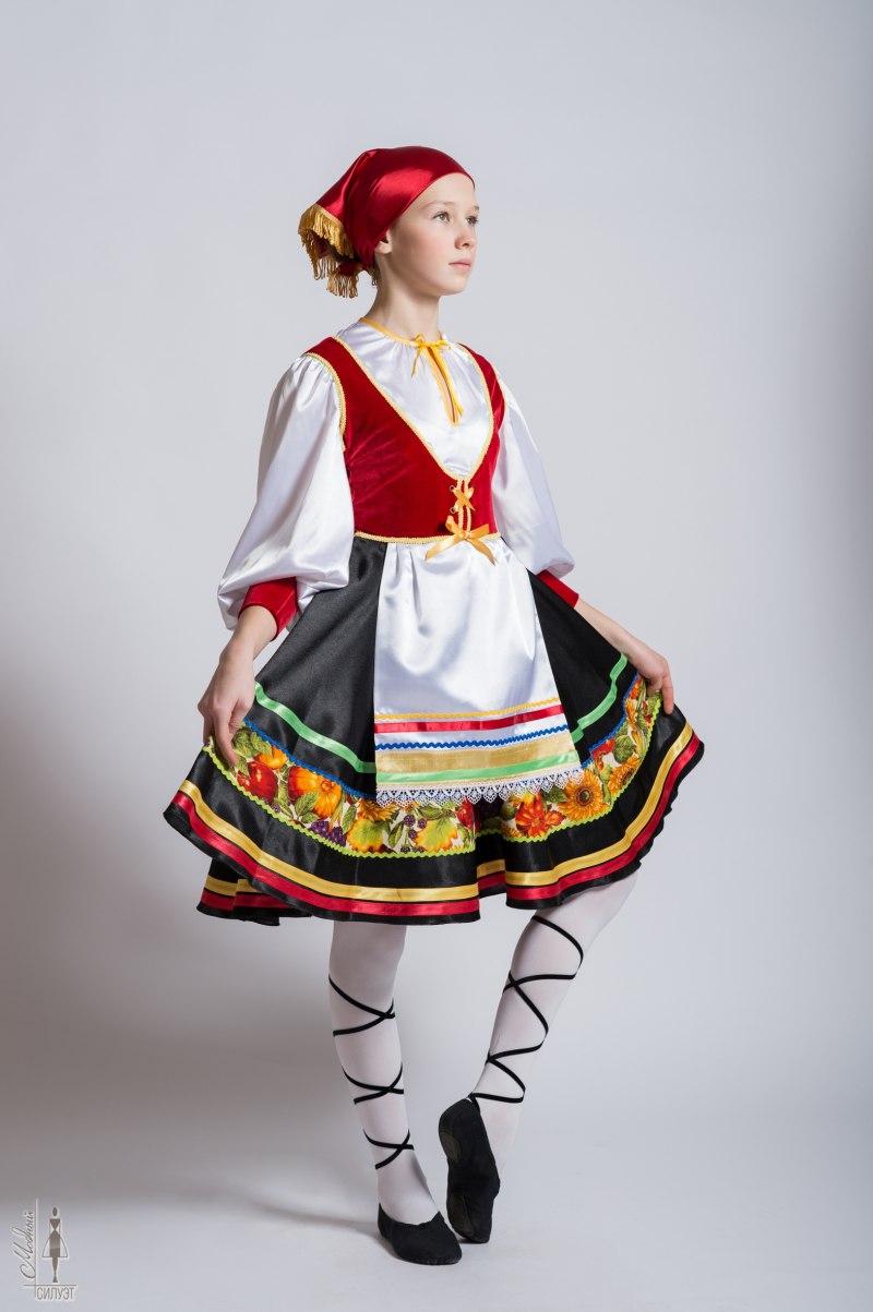 Итальянский костюм для девочки