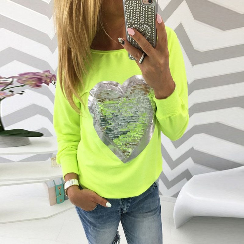 Толстовка с пайетками