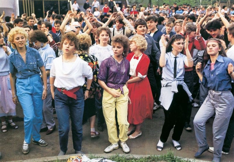 Мода 90 СССР молодежь