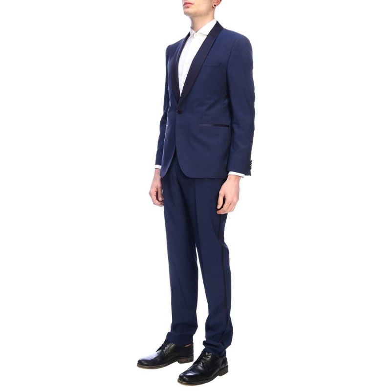 Hugo Boss костюм