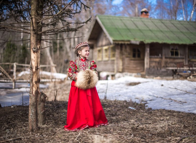 Фотосессия в русском народном стиле зимой