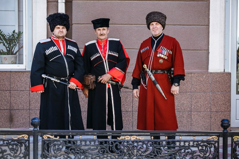 Казачья Казачья одежда черкеска