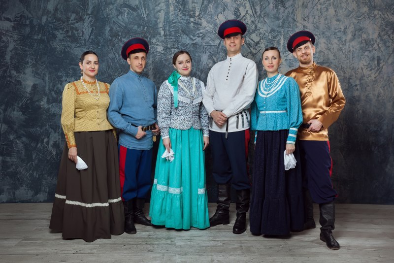 Национальный костюм Донской казачки