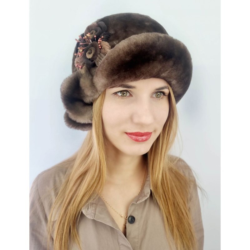 Меховые шляпы женские из мутона