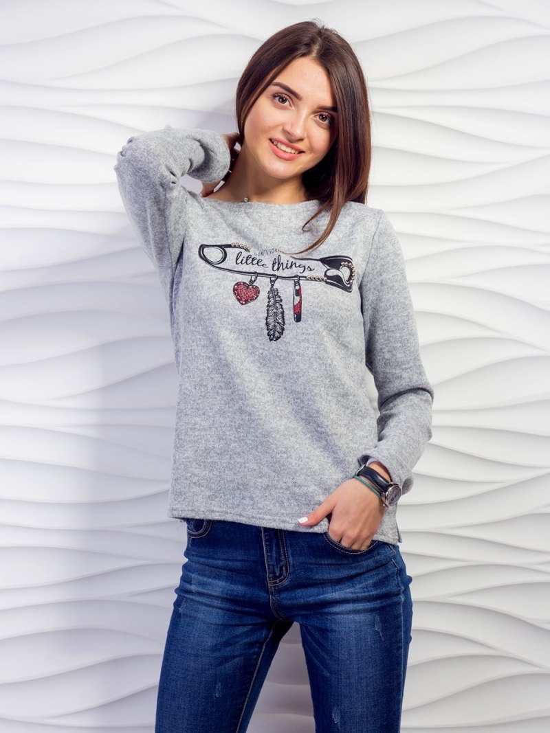 Кофты женские молодежные