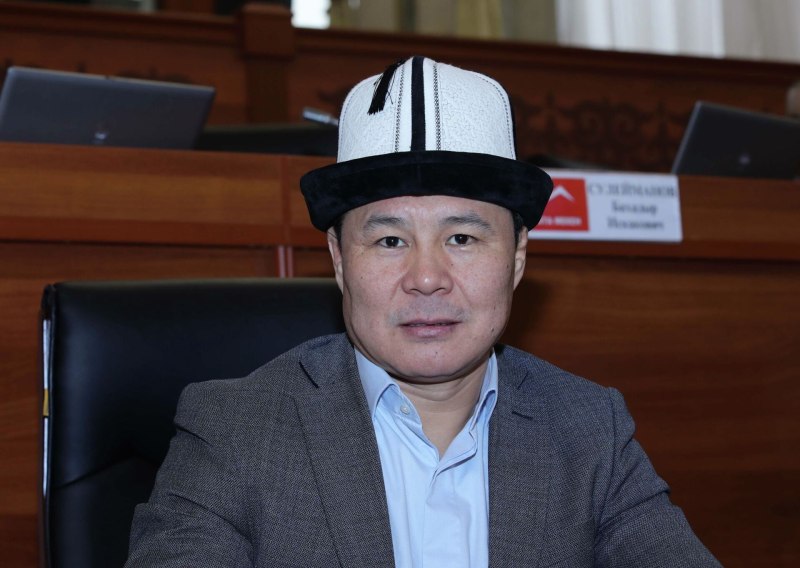 Депутат Тазабек Икрамов