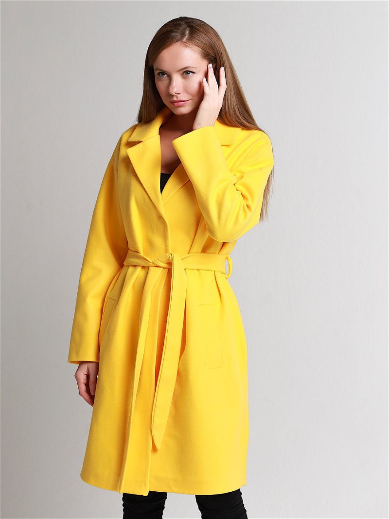 Zara желтое пальто