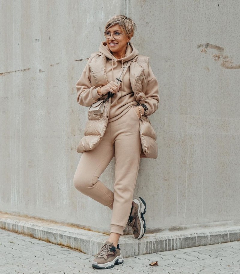 Мода за 50 лет для женщин