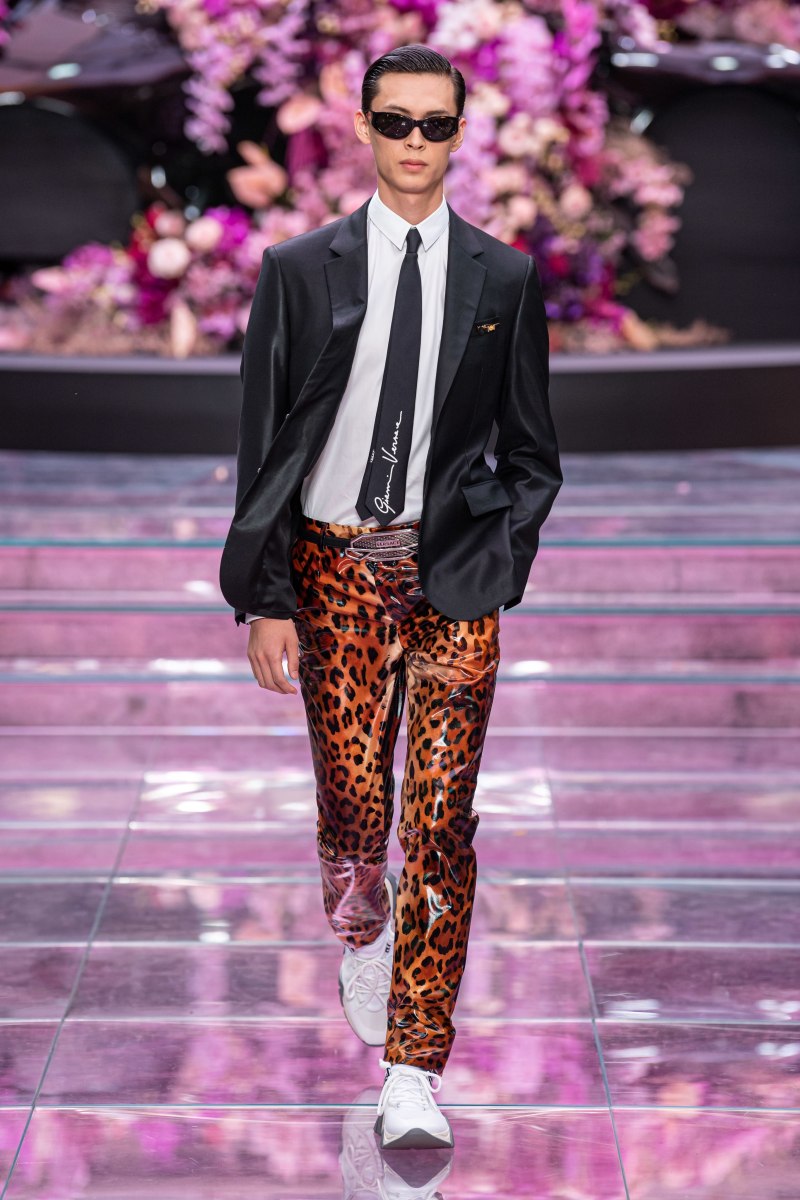 Версаче Весна лето 2020 Menswear
