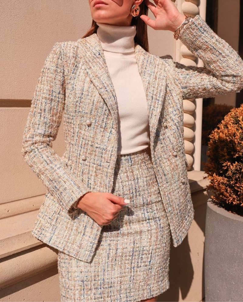 Твидовый костюм Chanel