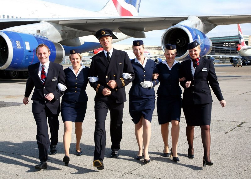 British Airways стюардессы форма