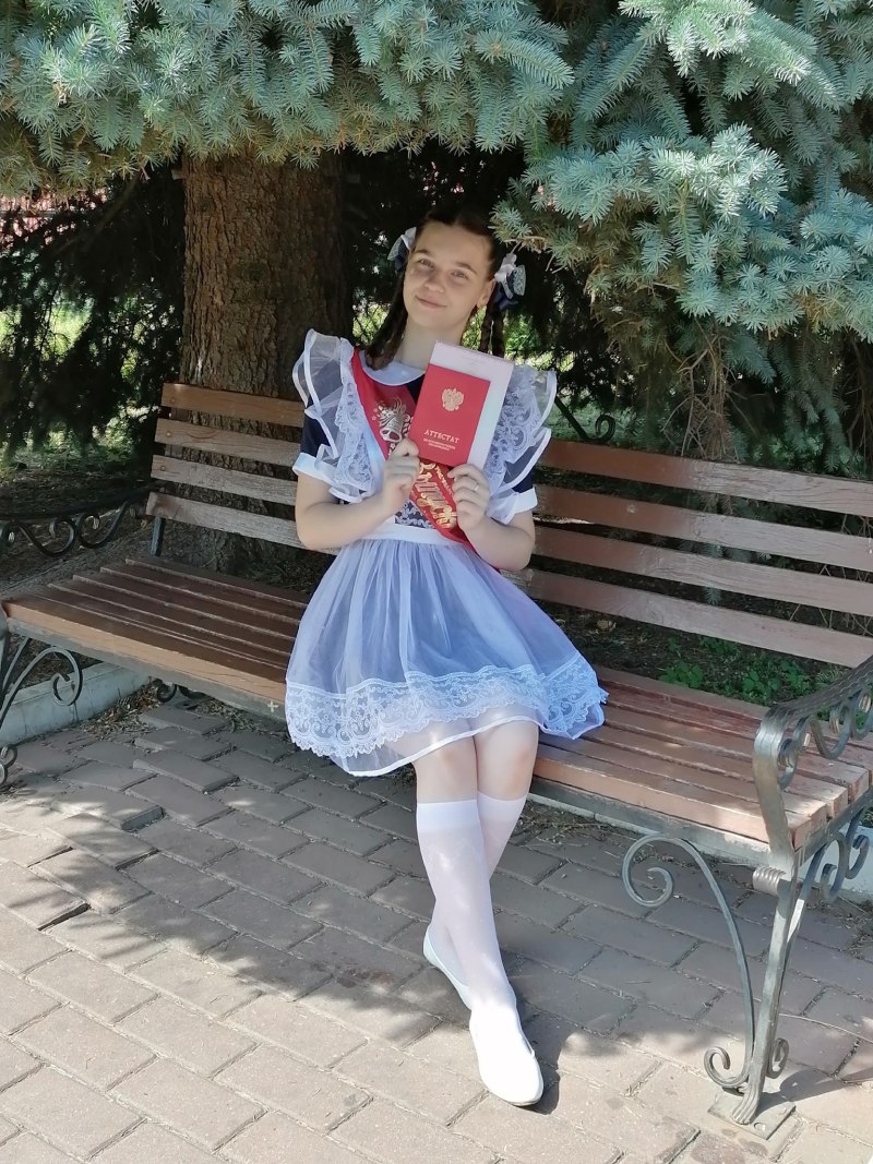 Красивые выпускницы