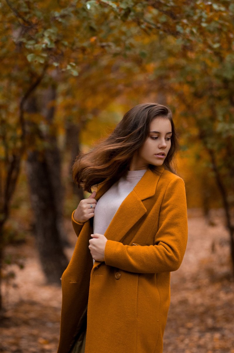 Осенняя фотосессия девушки