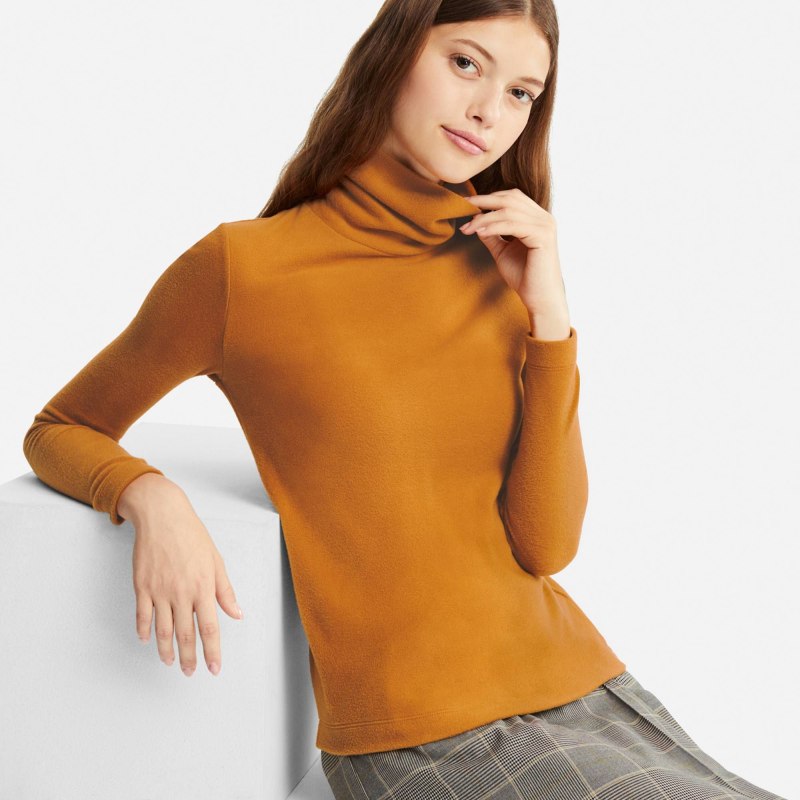 Водолазка Uniqlo бежевая