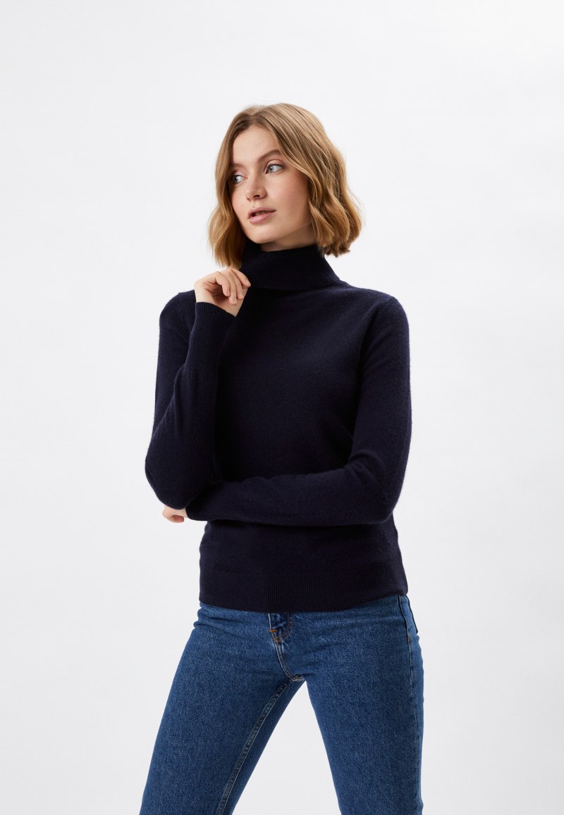 Водолазка в рубчик Uniqlo