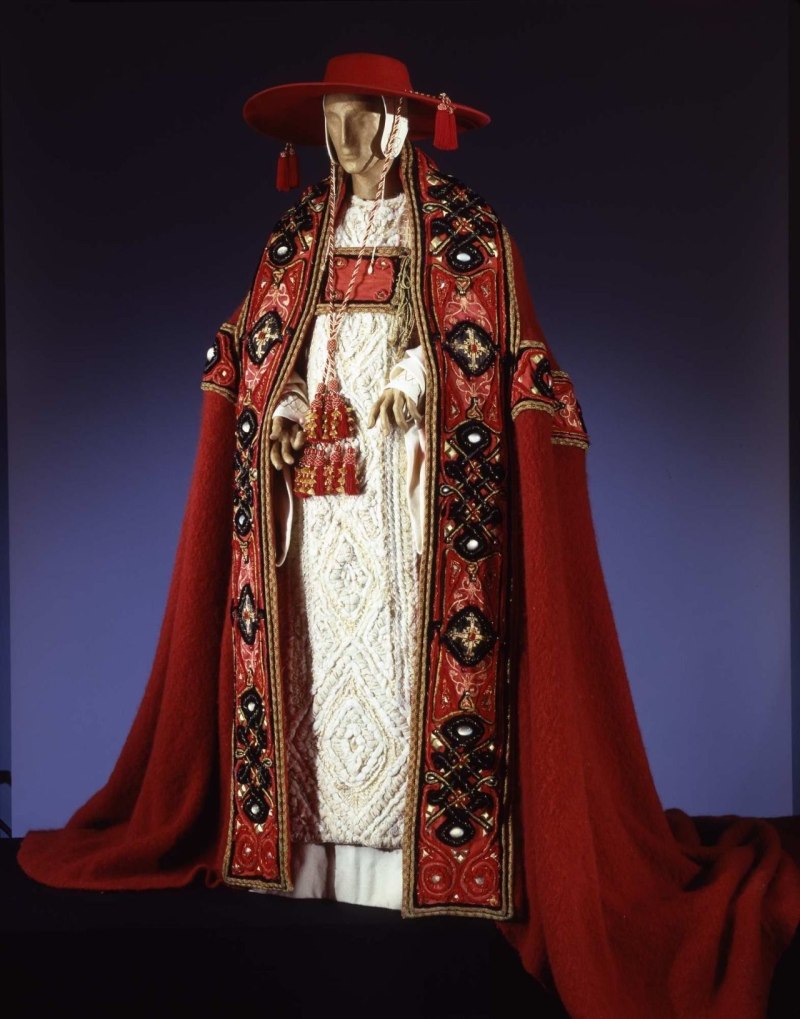 Кардинальская ряса