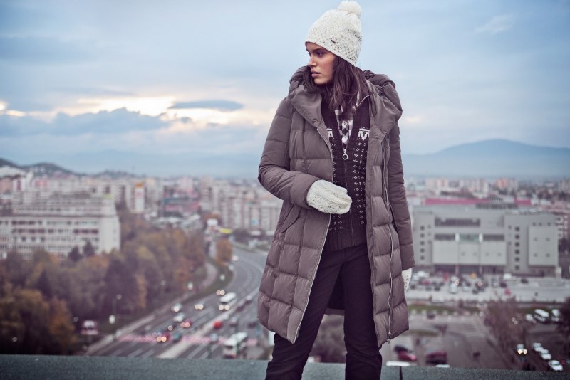 Девушка в зимней одежде