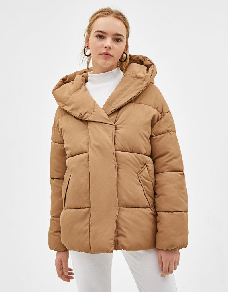Bershka Puffer куртка с капюшоном женская