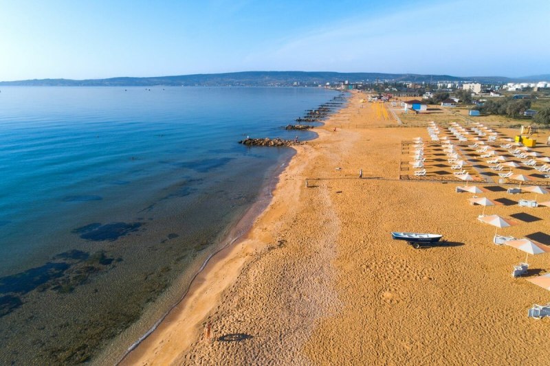 Пляж золотой песок Феодосия