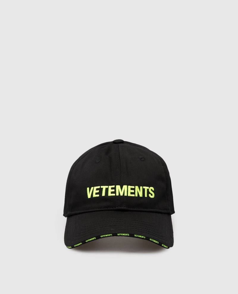 Кепка vetements friends