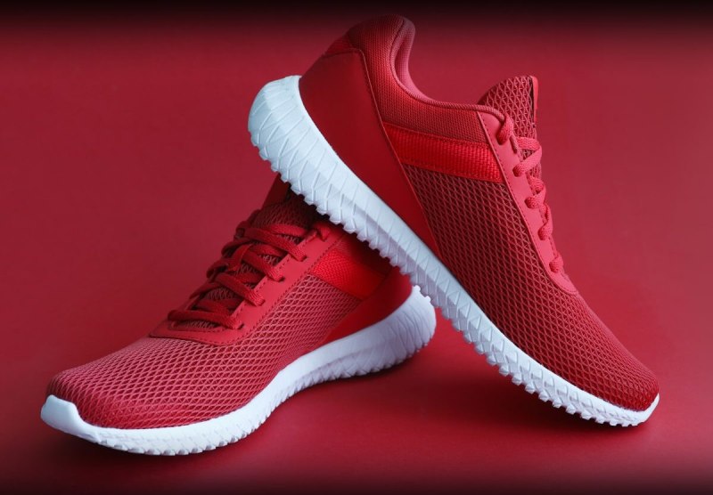 Международный день красных кроссовок (International Red Sneakers Day)