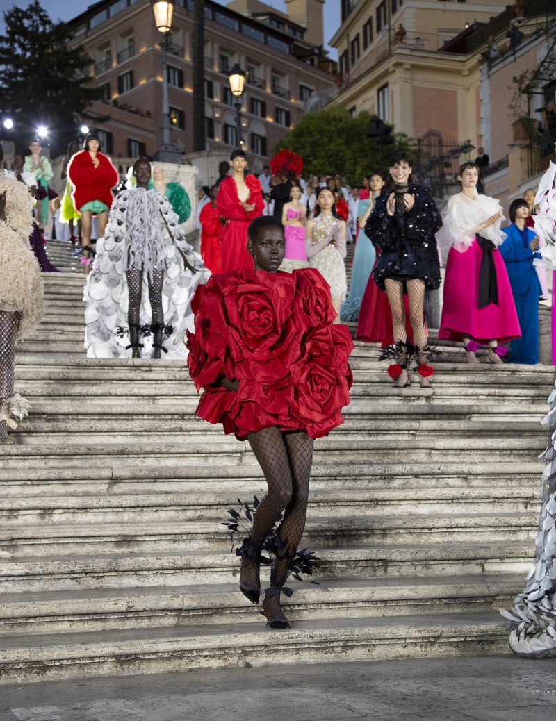 Valentino Fall Winter 2022/2023
