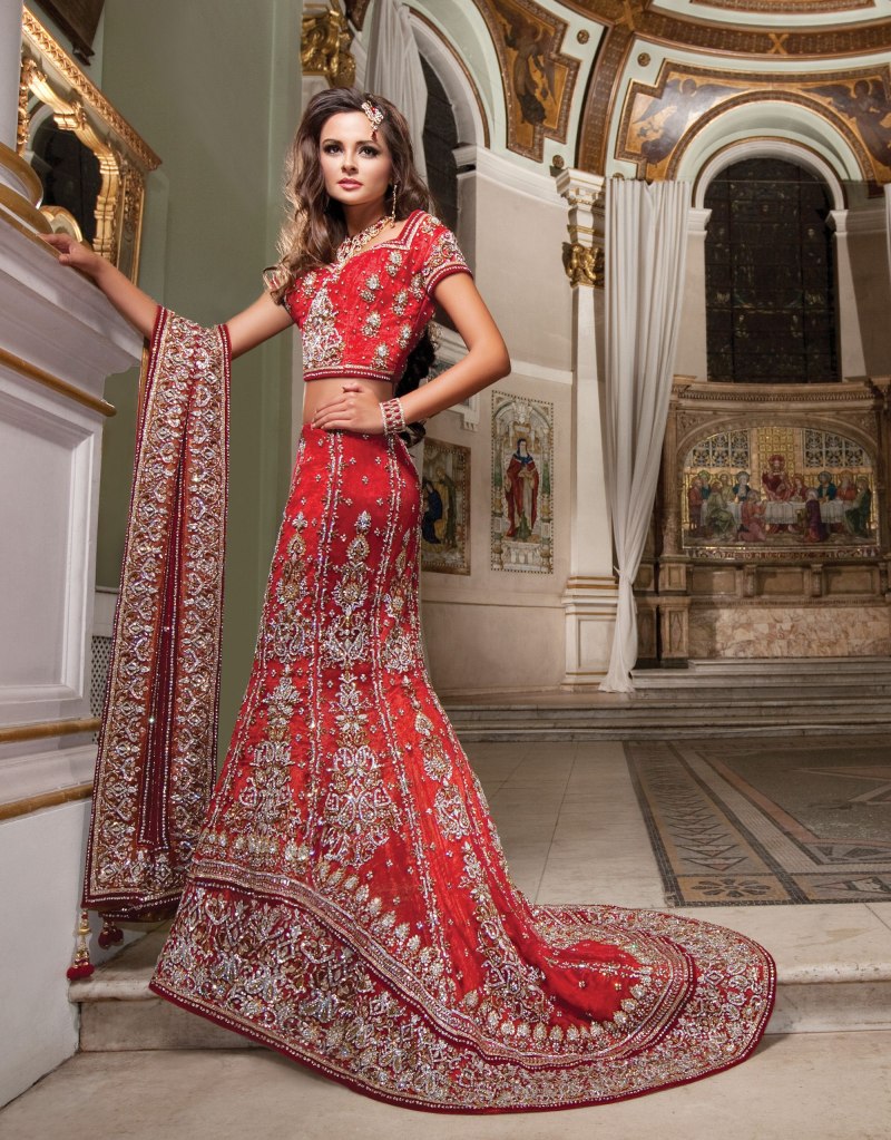 Свадебное индийское платье Lehenga