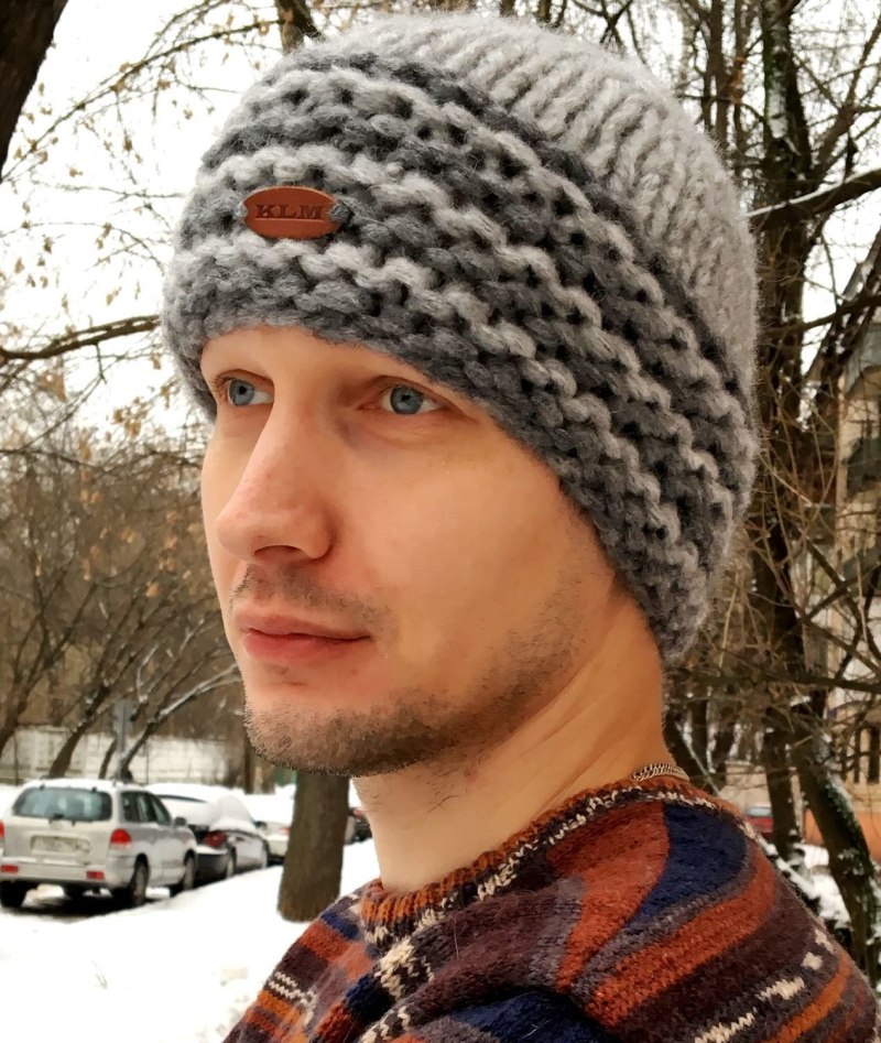 Мужские вязаные шапки