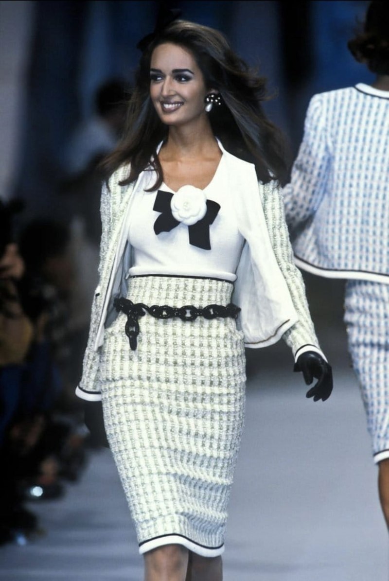 Твидовый костюм Chanel Жаклин