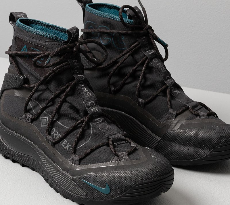 Nike ACG Terra