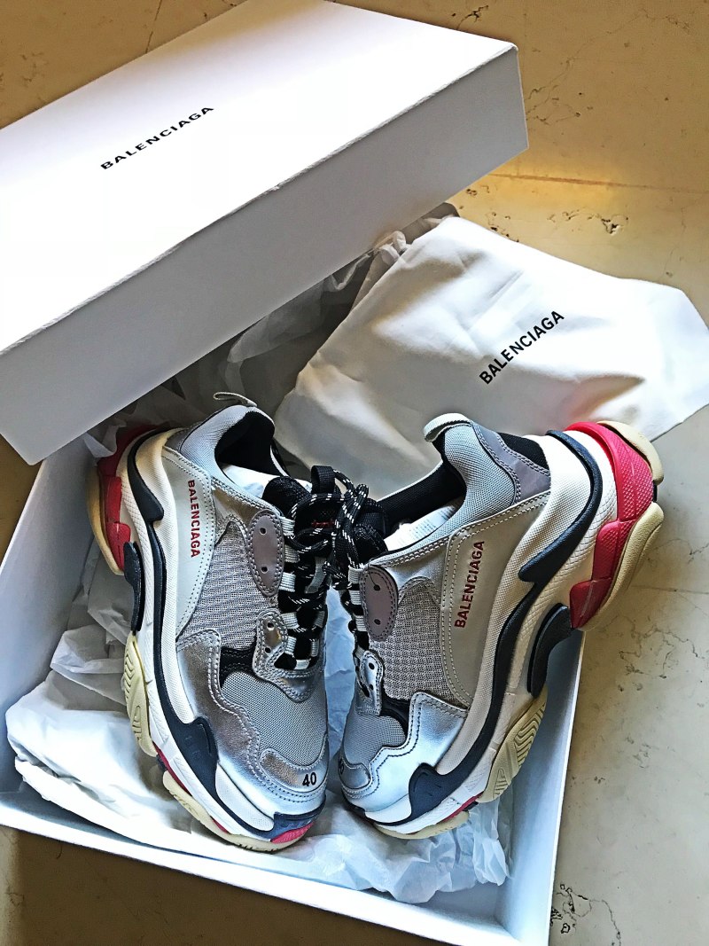 Баленсиага Triple s