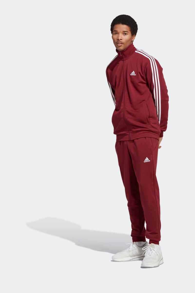 Adidas красный костюм